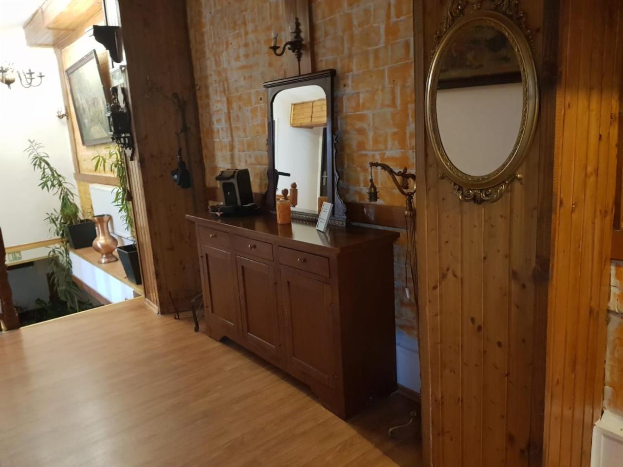 Nonna Mia Hotel Bukarest Kültér fotó