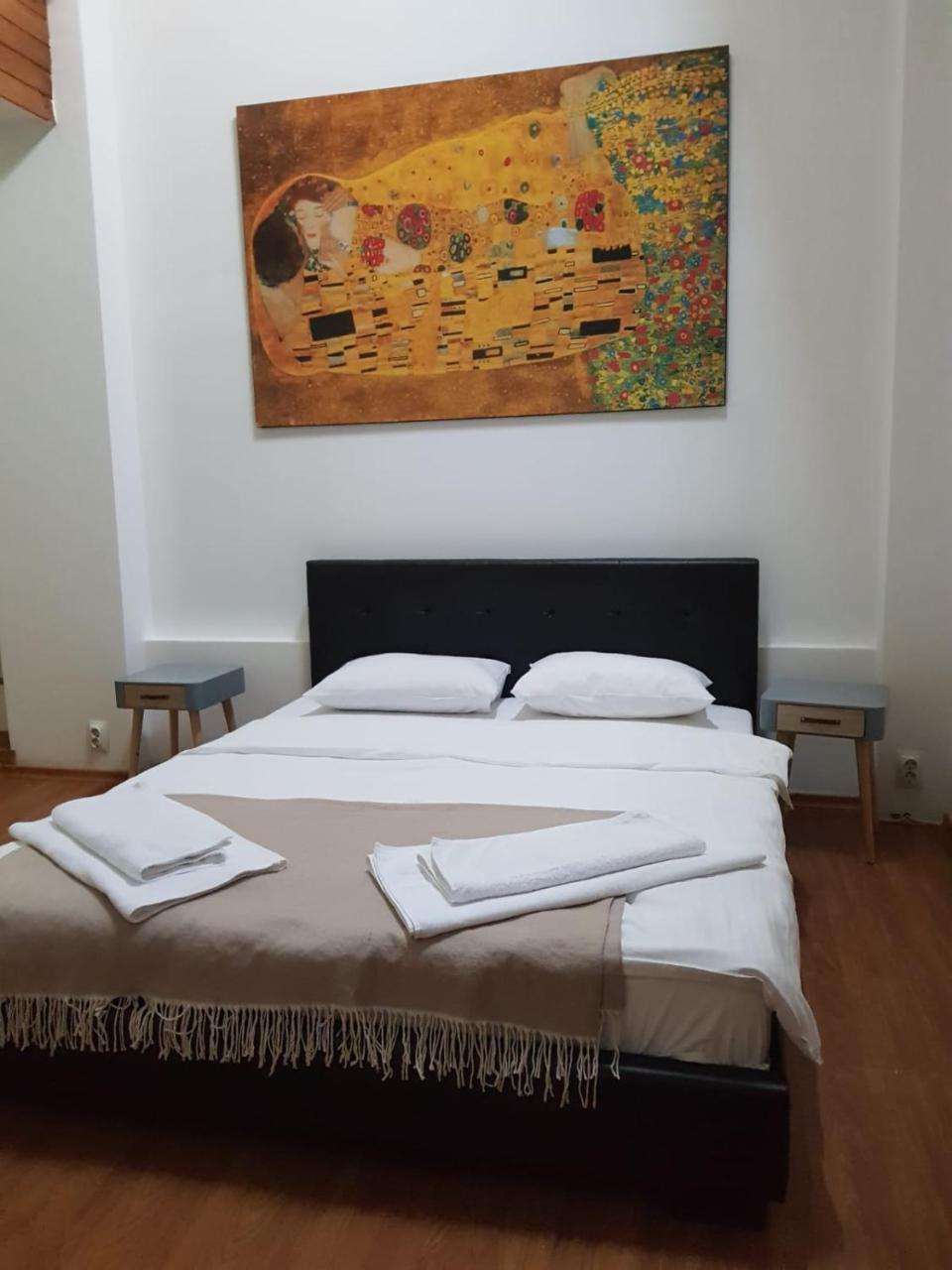 Nonna Mia Hotel Bukarest Kültér fotó
